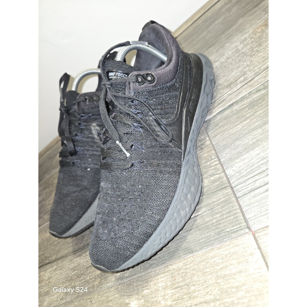 Nike React Infinity Run Flyknit 2 Triple Black Men's Size 9.5 Running Shoes - Picture 3 of 9
